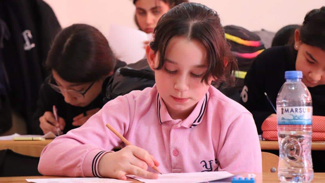 Altıncı Sınıf Öğrencilerine Türkiye Geneli Ortak Sınav Yapıldı